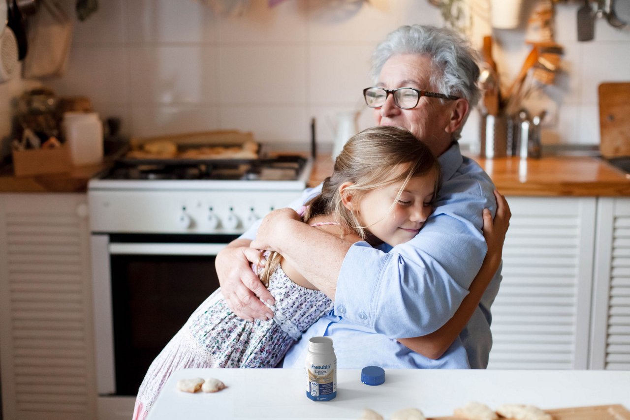 Grandmother and Granddaughter with Fresubin
